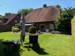 Einfamilienwohnhaus mit Vollkeller und Garage in exzellenter Lage auf einem Erbpachtgrundstück - Bild